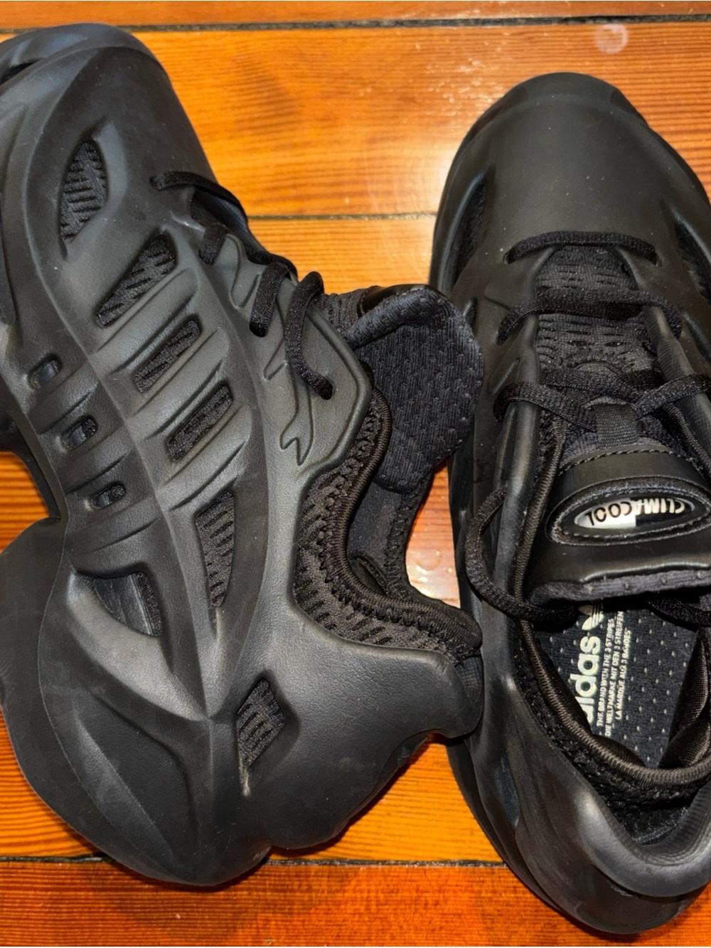 Youth Adidas Adifom Climacool, black size 6 youth